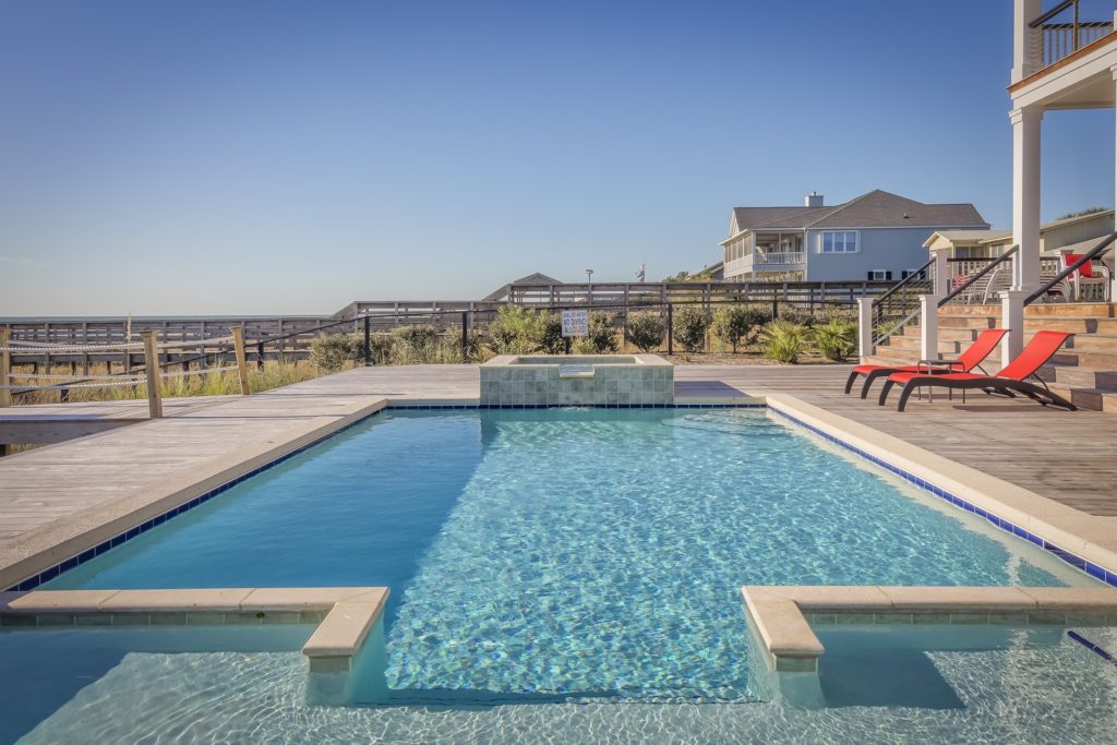 How Much Does Swimming Pool Maintenance Cost?