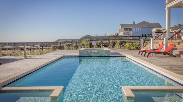 How Much Does Swimming Pool Maintenance Cost?