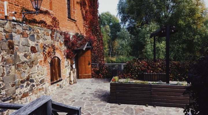 Extend Outdoor Living With These Fall Patio Ideas